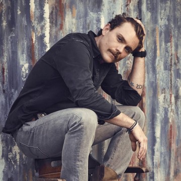 Clayne Crawford